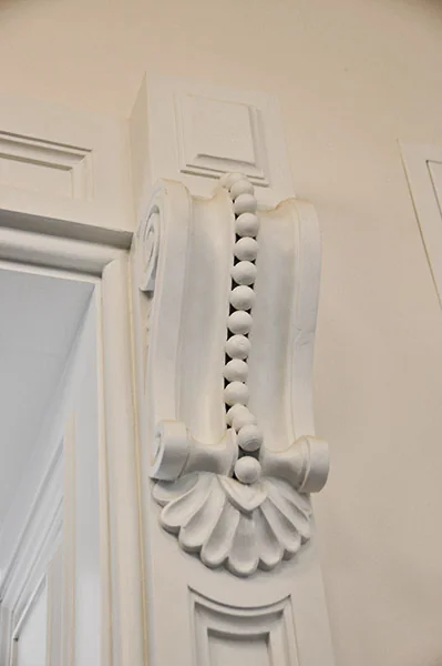 Detail dveřní dekorace